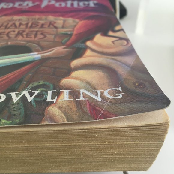 Book: Harry Potter "And The Chamber of Secrets" Paperback, circa 2000 - Picture 4 of 4